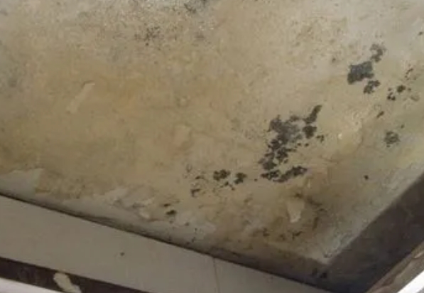 吕梁阳台漏水维修公司分享下吕梁卫生间渗水维修需要注意哪些问题。
